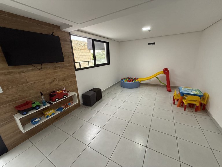 Perto da Praia! Piscina com vista p/ mar (GJA001)