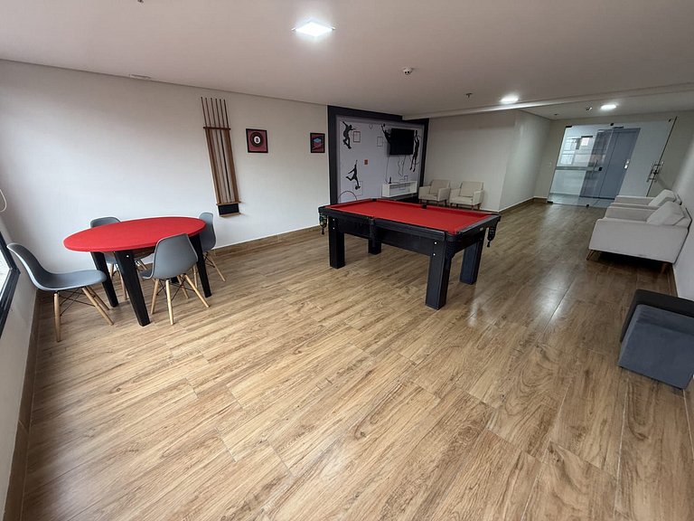 Perto da Praia! Piscina com vista p/ mar (GJA001)