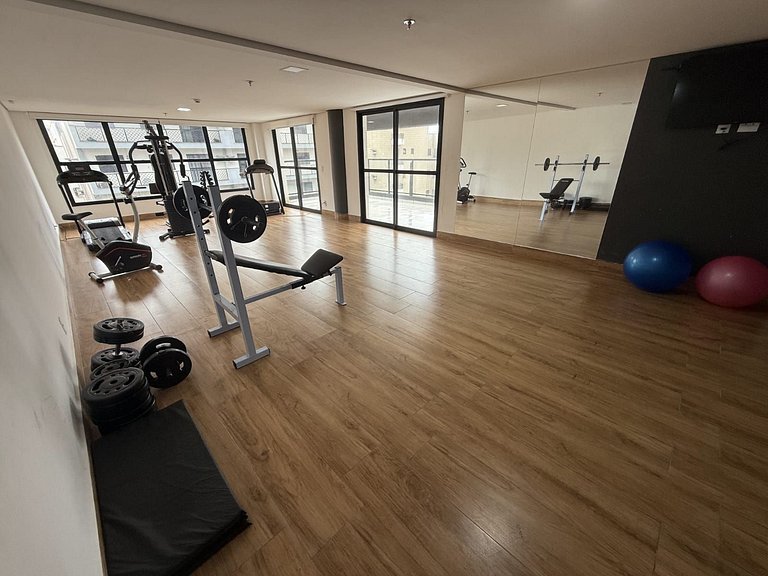 Perto da Praia! Piscina com vista p/ mar (GJA001)