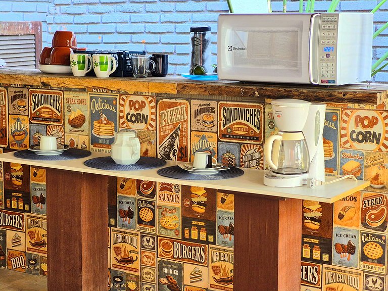 >>Apenas 1 Quadra da Praia da Enseada com Piscina