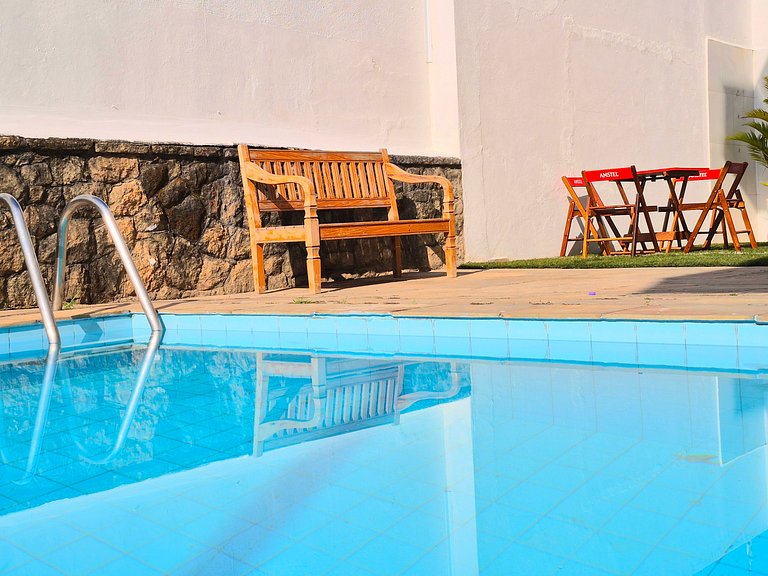 Apenas 1 Quadras da Praia da Enseada, com Piscina