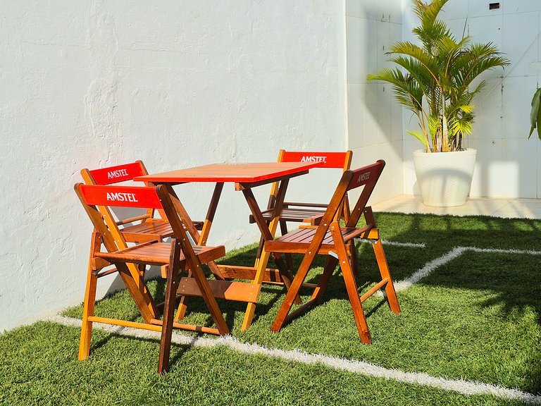 Apenas 1 Quadras da Praia da Enseada, com Piscina