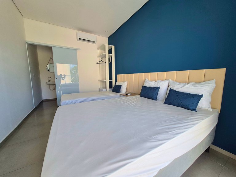 Apenas 1 Quadras da Praia da Enseada, com Piscina