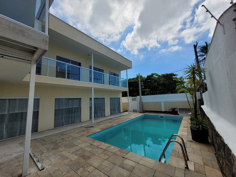 Apenas 1 Quadras da Praia da Enseada, com Piscina