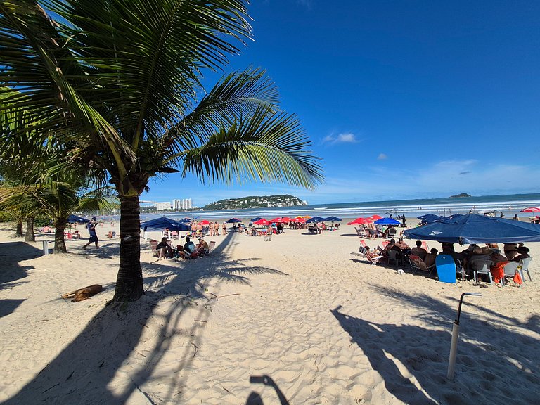 >>Apenas 1 Quadra da Praia da Enseada com Piscina